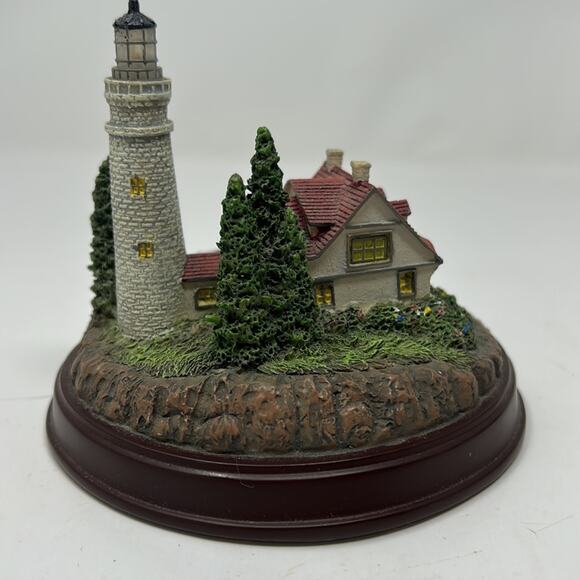 Thomas Kinkade Clearing Storms Vintage Lighted Figurine - Picture 7 of 12